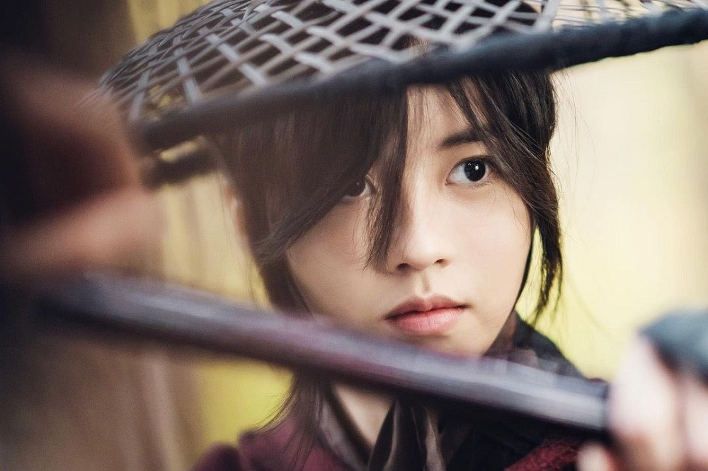 Diễn hai vai xuất sắc trong “Sông Đón Trăng Lên”: Kim So Hyun đã từng làm điều này rồi! ảnh 4