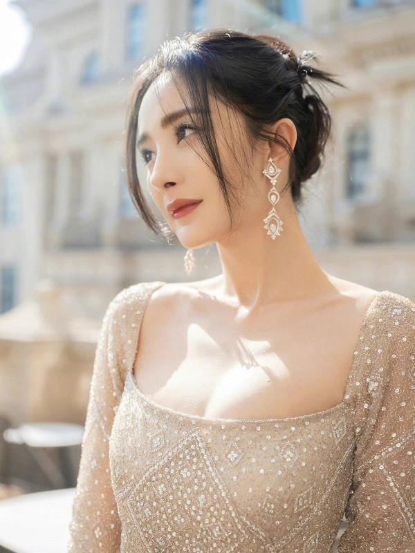 Dương Mịch vẫn còn khá nhiều tác phẩm hấp dẫn chưa lên sóng. “Bạo Phong Nhãn” thành tích kém, nhưng nhận định Dương Mịch đã hết thời liệu có quá sớm? ảnh 6