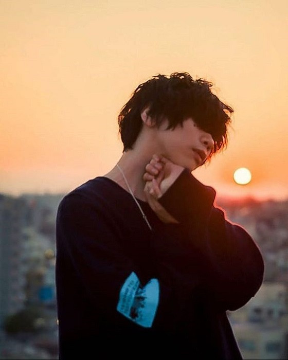 Trong thế giới fangirl: Kenshi Yonezu là ánh sáng trong cuộc sống của tôi ảnh 1