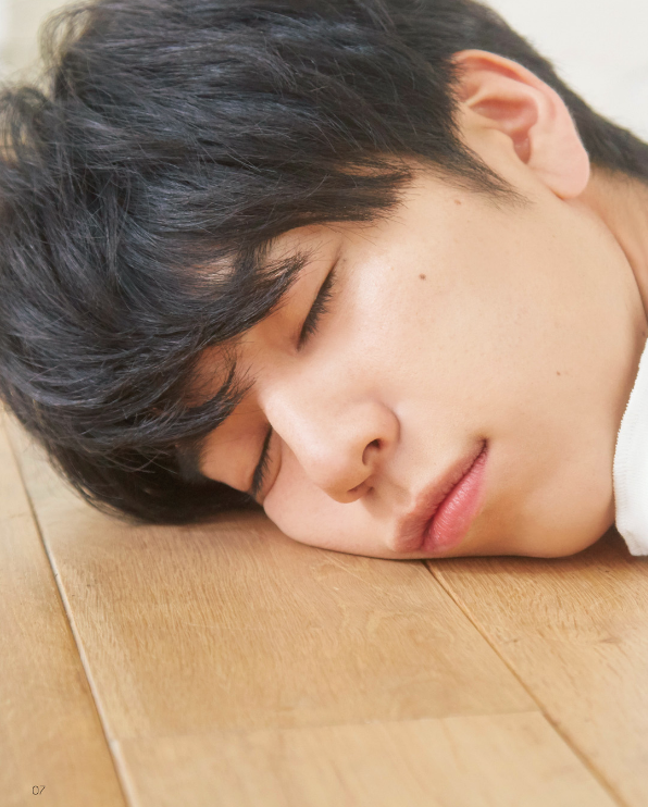 Trong thế giới fangirl: Giữa thế giới ồn ã, tiếng hát của thiên sứ Kouchan là rực rỡ nhất ảnh 4