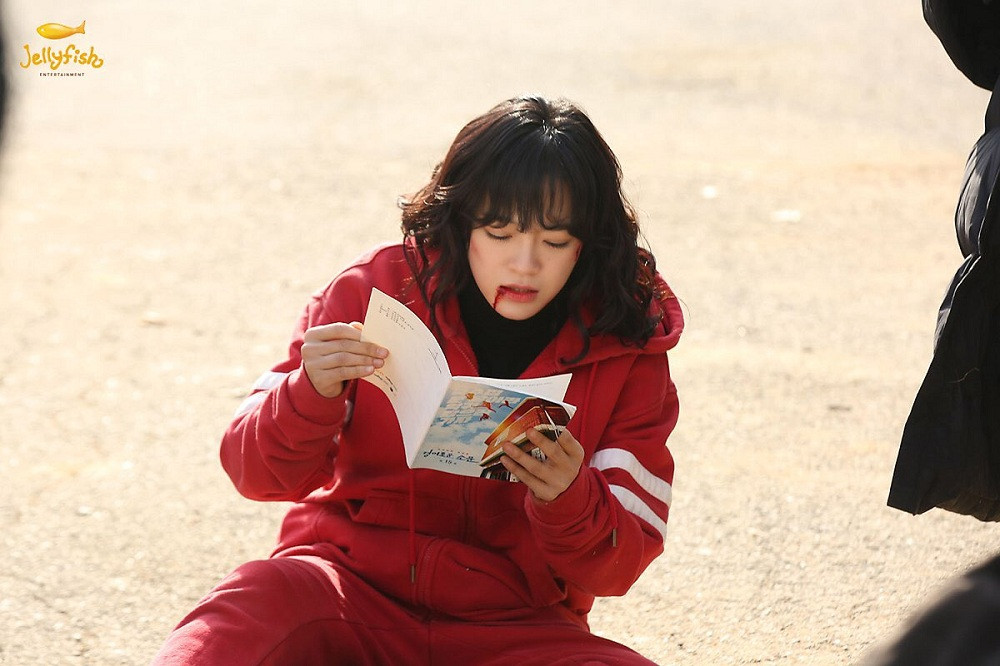 Kim Se Jeong và hành trình từ “thần tượng tỏa nắng” đến nữ diễn viên phim ăn khách ảnh 3