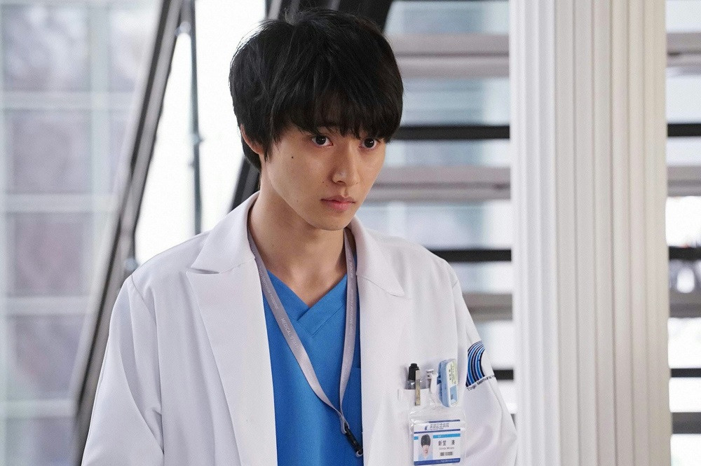 Nhưng cuối cùng "Good Doctor" của Nhật thành công hơn mong đợi. Yamazaki Kento và những phim phải xem: Không còn là hoàng tử học đường chỉ đẹp mà mặt đơ ảnh 19