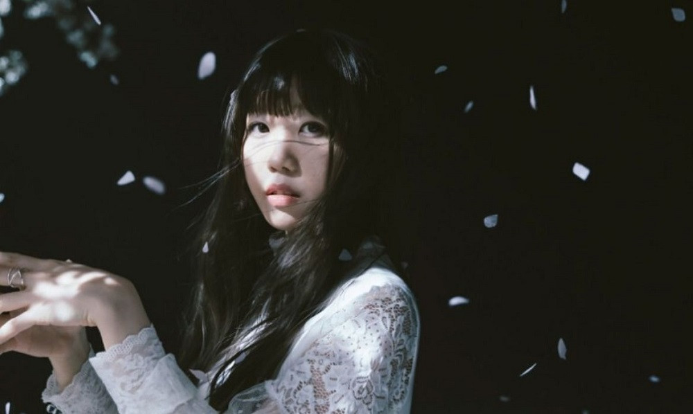 Trong thế giới fangirl: Aimer là một vì sao xa, rọi xuống thế giới mình những dịu dàng ảnh 1