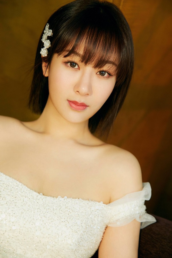 Bộ ba “Hương Mật Tựa Khói Sương“: Đặng Luân chững lại khá lâu, trở lại thì gặp chuyện xui ảnh 9