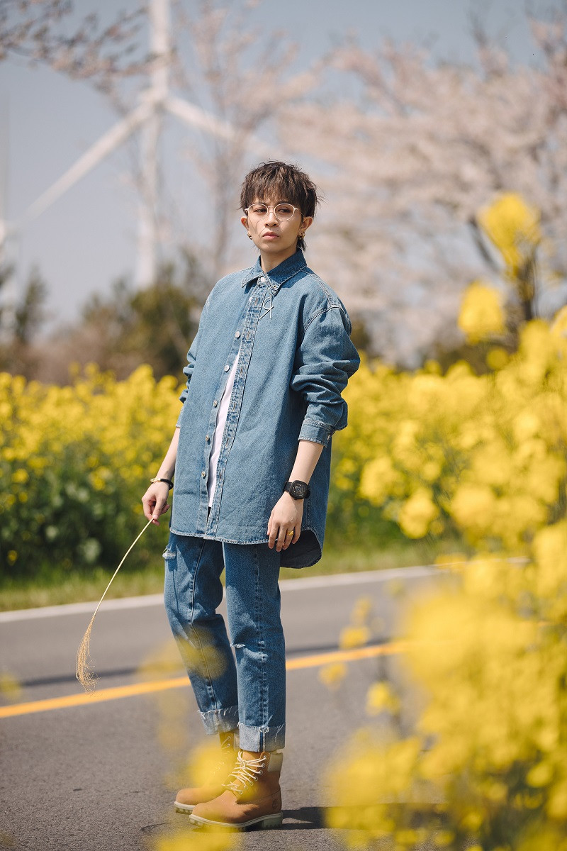 Trong thế giới fangirl: Phía sau lưng Gil có mình, luôn dõi theo và yêu mến bạn! ảnh 1