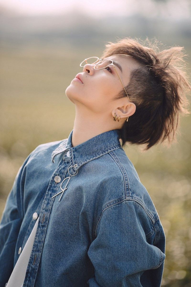 Trong thế giới fangirl: Phía sau lưng Gil có mình, luôn dõi theo và yêu mến bạn! ảnh 2