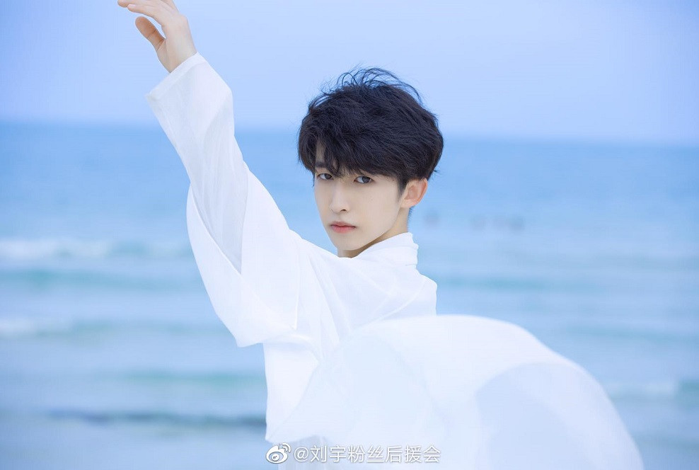 Lưu Vũ của “Sáng Tạo Doanh 2021“: Là mỹ nam cổ trang TikToker nổi tiếng, được Cúc Tịnh Y cổ vũ ảnh 7