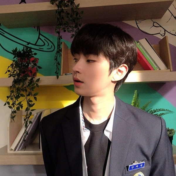 So với phim gốc “17 Again”, bản remake “18 Again” giống và khác những điểm nào? ảnh 8