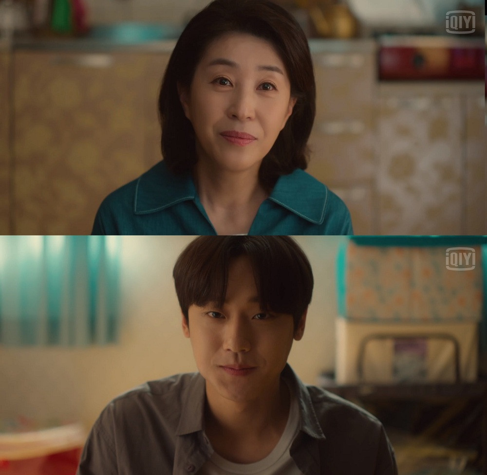 So với phim gốc “17 Again”, bản remake “18 Again” giống và khác những điểm nào? ảnh 16