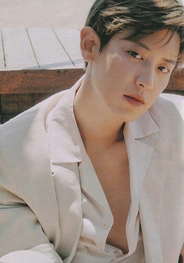 Trong thế giới fangirl: Chỉ cần nhìn thấy Park Chanyeol, mình sẽ chẳng bao giờ buồn được ảnh 3