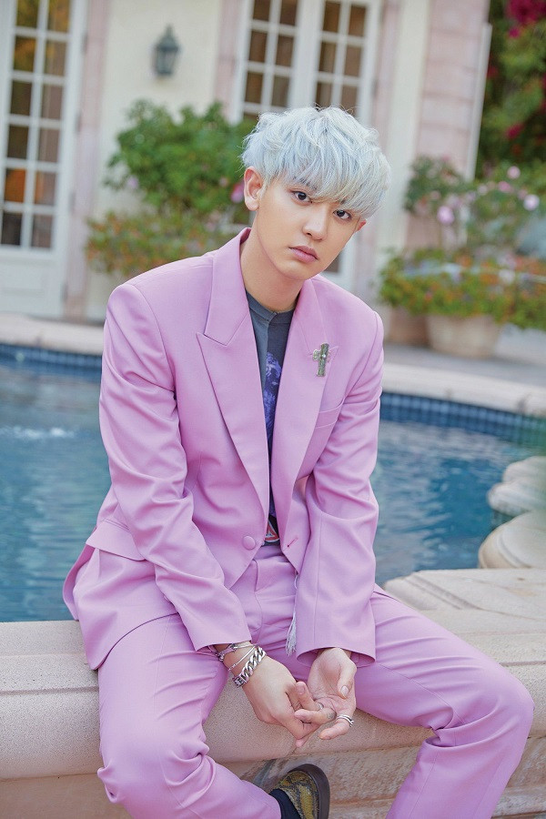 Trong thế giới fangirl: Chỉ cần nhìn thấy Park Chanyeol, mình sẽ chẳng bao giờ buồn được ảnh 1