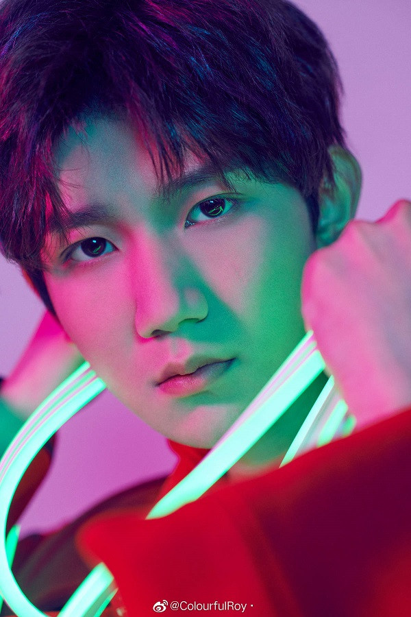 Trong thế giới fangirl: Thế giới của Vương Nguyên, xin hãy là dải ngân hà ấm áp mà thôi! ảnh 4