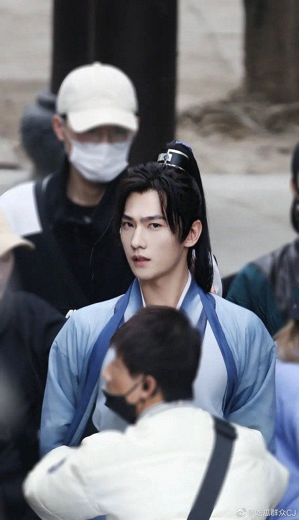 Hậu trường “Thả Thí Thiên Hạ”: Dương Dương đẹp lụy tim, nhưng Triệu Lộ Tư lộ “hai cằm”? ảnh 3