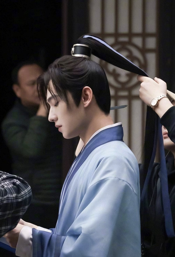 Hậu trường “Thả Thí Thiên Hạ”: Dương Dương đẹp lụy tim, nhưng Triệu Lộ Tư lộ “hai cằm”? ảnh 2