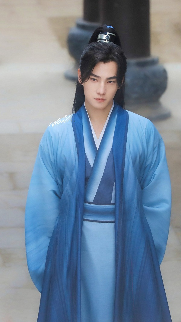 Hậu trường “Thả Thí Thiên Hạ”: Dương Dương đẹp lụy tim, nhưng Triệu Lộ Tư lộ “hai cằm”? ảnh 8