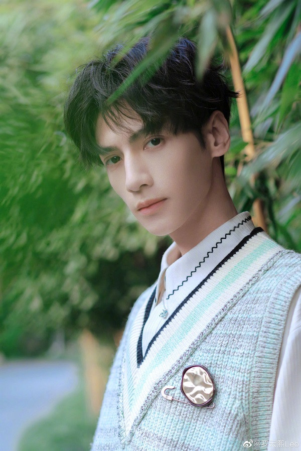 Bộ ba “Hương Mật Tựa Khói Sương“: Đặng Luân chững lại khá lâu, trở lại thì gặp chuyện xui ảnh 4