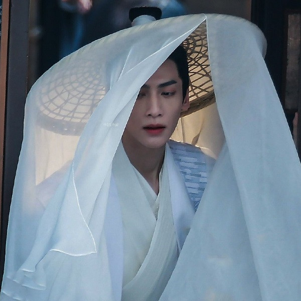 Bộ ba “Hương Mật Tựa Khói Sương“: Đặng Luân chững lại khá lâu, trở lại thì gặp chuyện xui ảnh 3