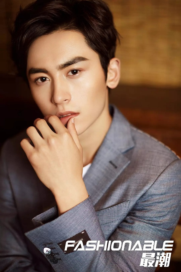 Trong thế giới fangirl: Đã từng dành những trưởng thành đầu tiên để hâm mộ một người ảnh 3