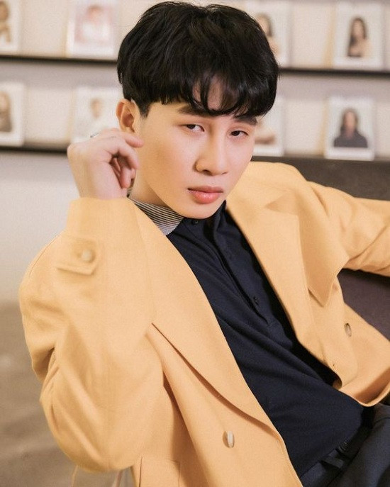 Trong thế giới fangirl: Jack là một đóa thiên quỳ tử luôn vươn mình dẫu đời lắm chông gai ảnh 1