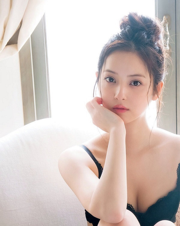 Ngắm nhan sắc "nữ thần" của Sasaki Nozomi đang khiến cả Nhật Bản "đánh ghen" giùm ảnh 7