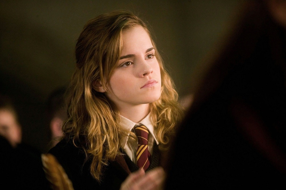 Tôi và em gái hồi bé thường cùng nhau đọc "Harry Potter". (Ảnh minh họa: Phim Harry Potter") Bạn đọc sáng tác: Tôi là Muggle xuyên qua sân ga, tìm về ấu thơ đẹp như thế giới phù thủy ảnh 1
