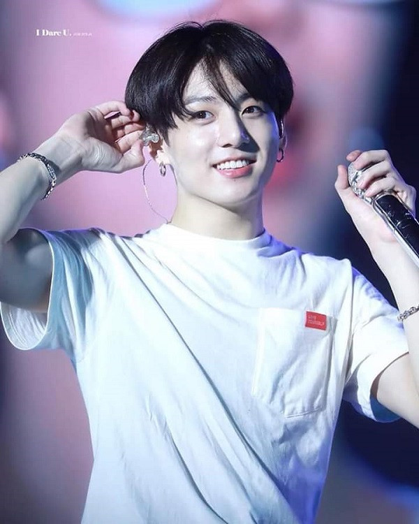 Trong thế giới fangirl: Dù ai nói ngả nói nghiêng, Kookie vẫn mãi dễ thương vô cùng! ảnh 4