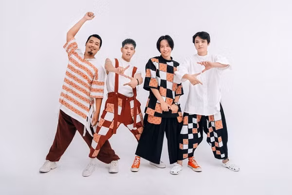 Trong thế giới fangirl: Ngọt là những anh hàng xóm đến để thế giới của tôi bớt cô đơn ảnh 3