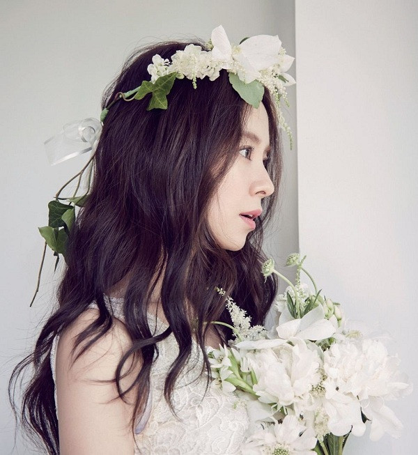 Song Ji Hyo đã cho tôi thấy được phụ nữ cũng có thể hào nhoáng, rực rỡ, được xem trọng chứ không riêng gì đàn ông. Trong thế giới fangirl: Mong Ji đã cho một cô gái nhỏ là tôi đây ước mơ và hy vọng ảnh 2