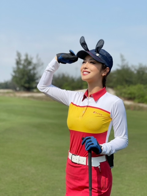 Hoa hậu Ngọc Hân và Jennifer Phạm tham gia giải golf 'Tết vì người nghèo' ảnh 2