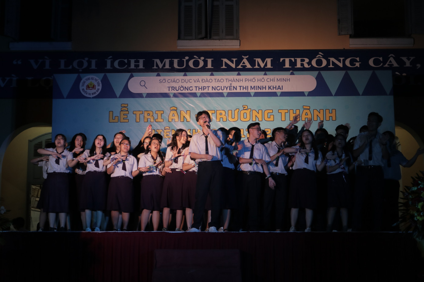 Teen MIKI tri ân mái trường trăm tuổi: Tạm biệt thanh xuân, “chuyến tàu” 1720 xin rời bánh ảnh 6