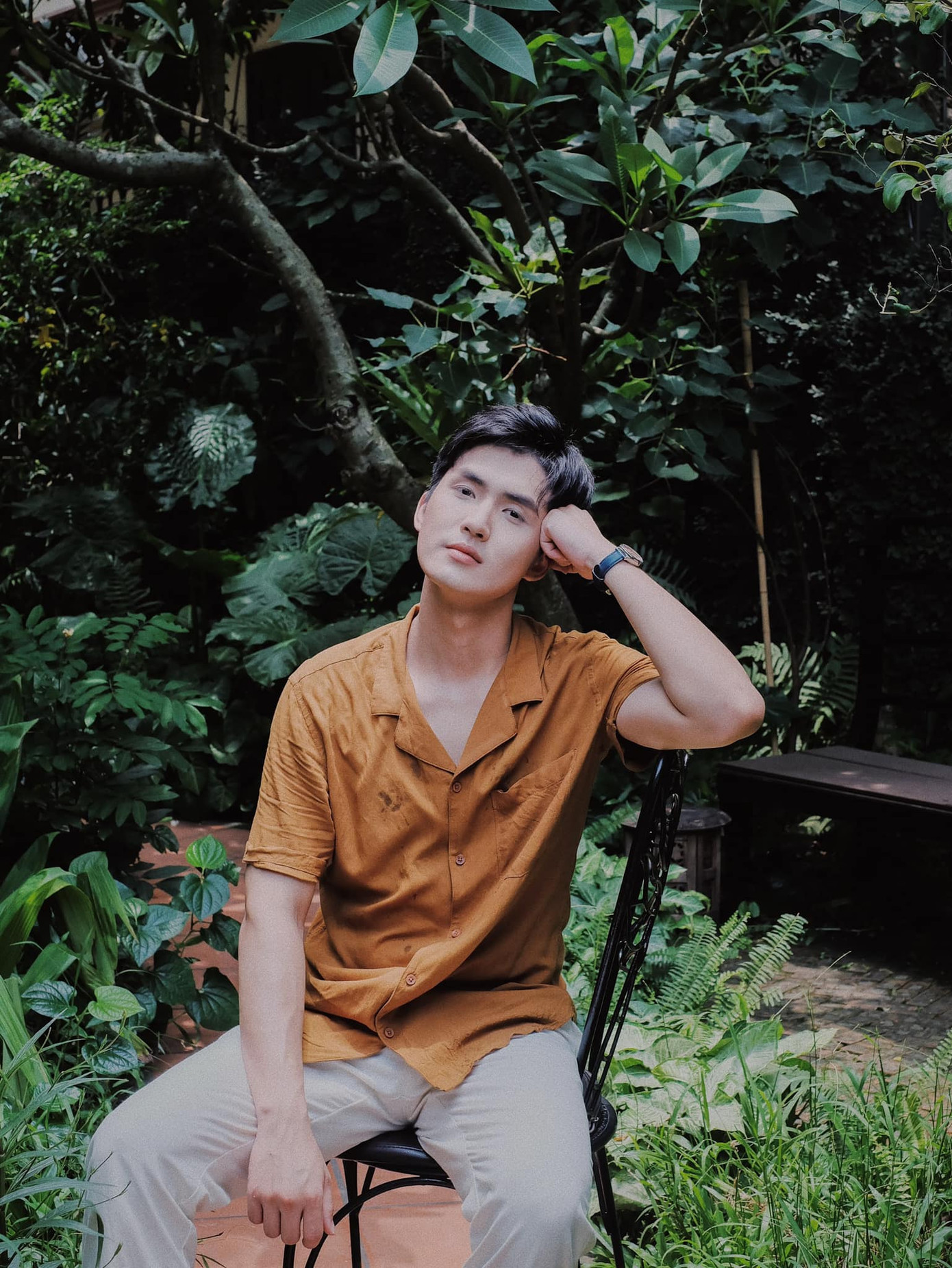 Hết dạy học, “anh giáo” Nguyên Trực tiếp tục “thả thính” teen cuối cấp bằng điều này đây ảnh 2