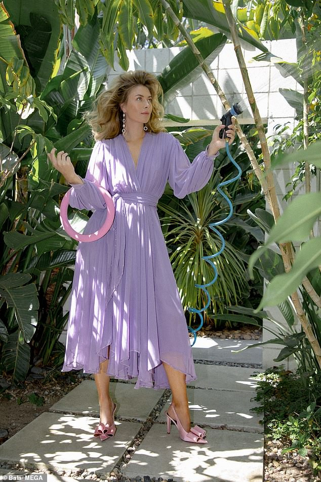 'Búp bê Nga' Maria Sharapova khoe sắc vóc tươi trẻ đầy cuốn hút với bikini ảnh 14