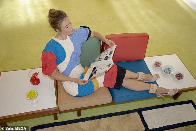 'Búp bê Nga' Maria Sharapova khoe sắc vóc tươi trẻ đầy cuốn hút với bikini ảnh 3