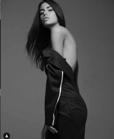 Hoa hậu Hoàn vũ Hy Lạp 2018 'thả rông' nóng bỏng trên tạp chí ảnh 9