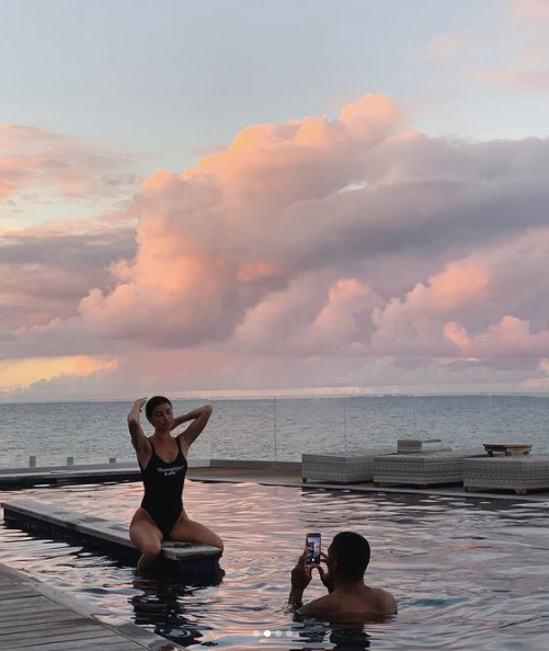 Nicole Williams khoe đường cong thể hình sexy với nội y ảnh 5