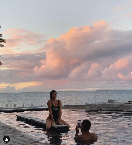 Nicole Williams khoe đường cong thể hình sexy với nội y ảnh 4