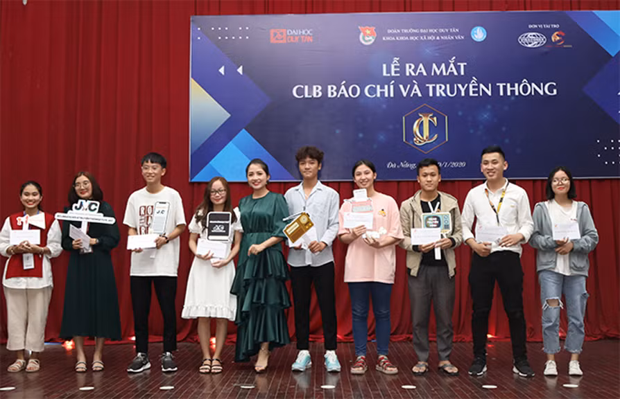 Sức hấp dẫn của ngành Báo chí-Truyền thông trong kỷ nguyên số ảnh 1