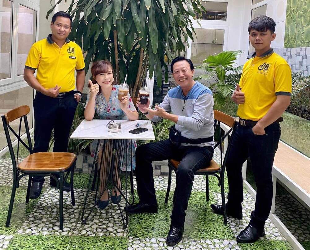 Cà phê ông Bầu đồng loạt mở mới 16 quán trong ngày 12.03.2020 ảnh 2