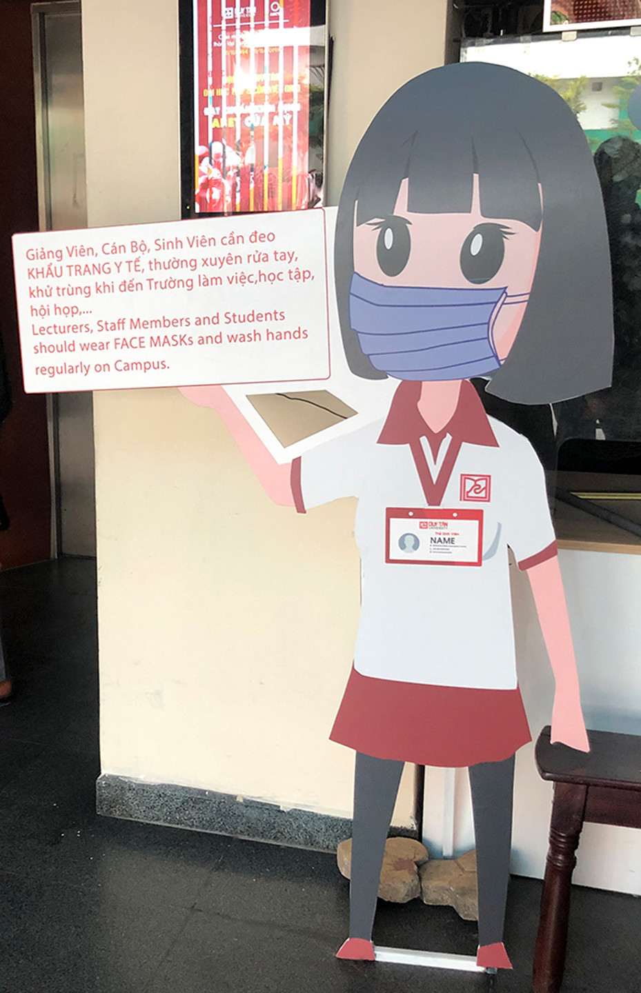 Ngày đầu trở lại trường, sinh viên Duy Tân nghiêm túc thực hiện phòng chống dịch ảnh 3