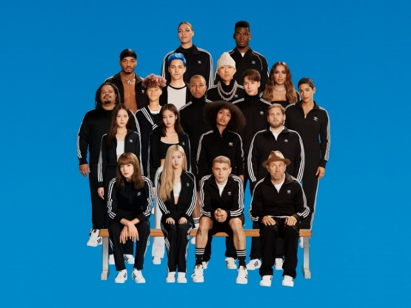 Hành trình 50 năm trở thành 'Huyền thoại không tuổi' của adidas Superstar ảnh 1