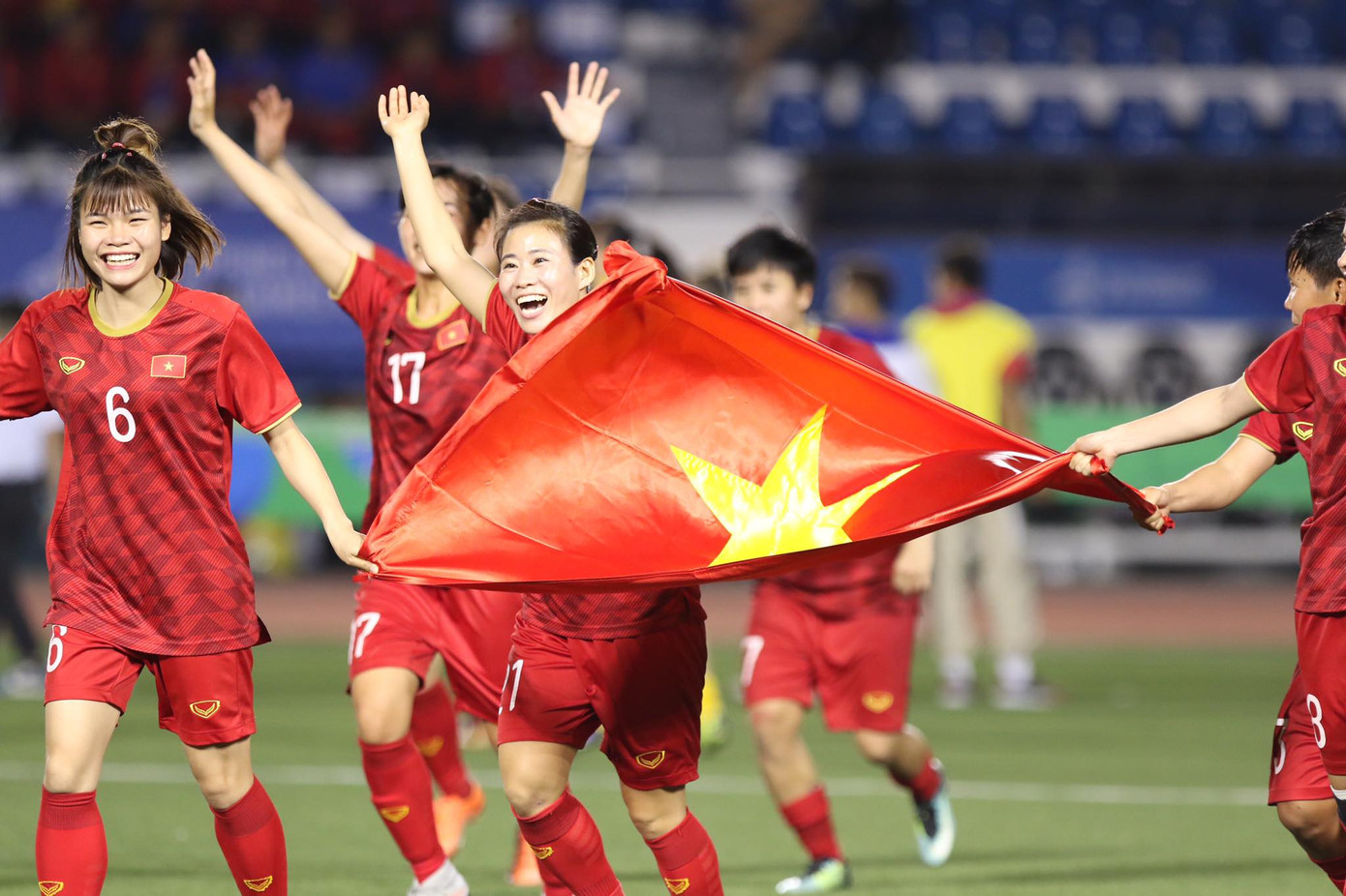 Quỹ Hỗ trợ Tài năng trẻ Việt Nam tặng thưởng tuyển bóng đá nữ 250 triệu đồng ảnh 2