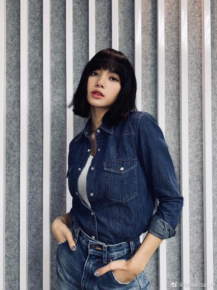 Đẳng cấp như fan Trung của Lisa: Dự án 200 drones thắp sáng bầu trời Thượng Hải ảnh 1