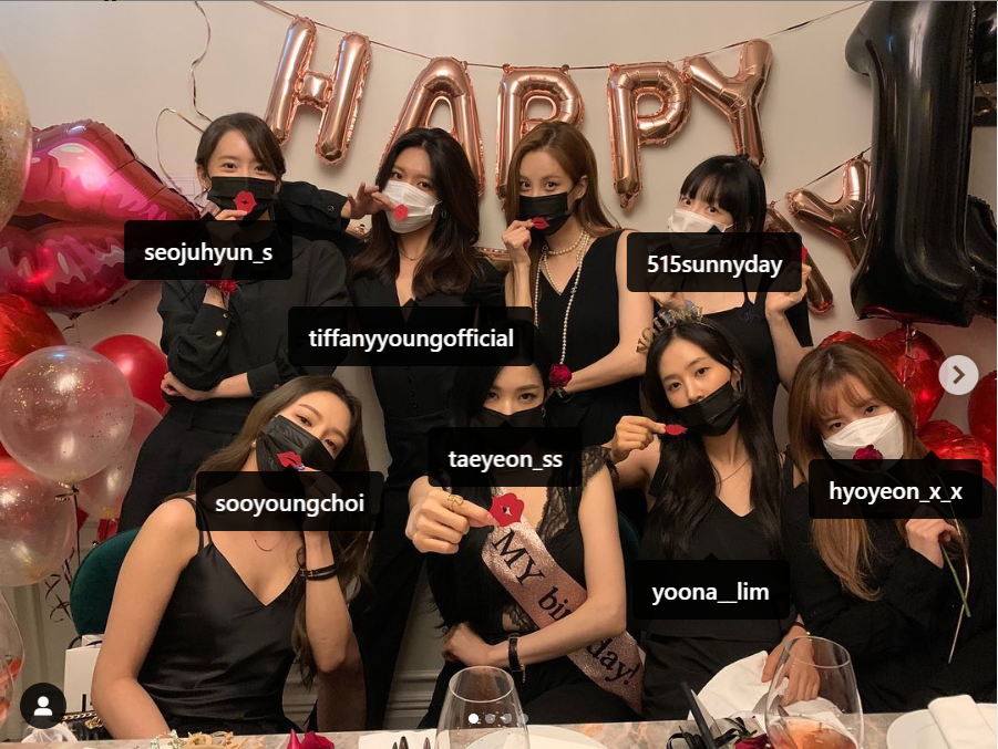 Yuri (SNSD) “lươn lẹo” lý do hay tag tên sai các thành viên trong ảnh đăng Instagram ảnh 1