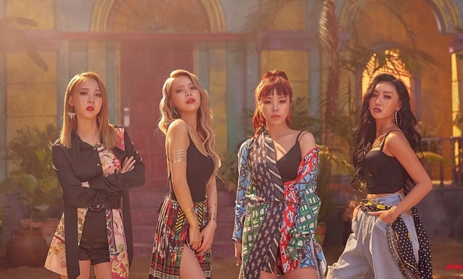 Bằng sự thân thiết và các thành công đã đạt được, fan tin MAMAMOO sẽ tiếp tục hoạt động cùng nhau Loạt nhóm nhạc hết hợp đồng năm 2021: Người quyết ra đi, kẻ khiến fan đứng ngồi không yên ảnh 4