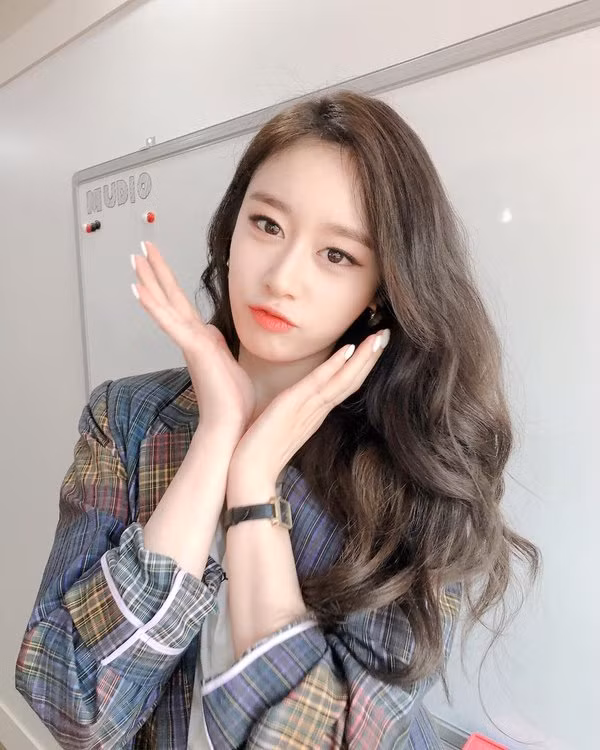 T-Ara hội ngộ đầy đủ 4 thành viên, khiến fan xúc động khi chia sẻ về thời gian bên nhau ảnh 4