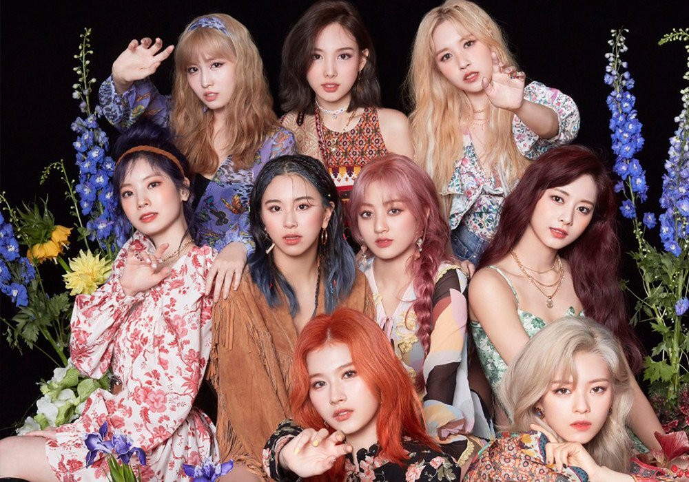 TWICE lại dính lùm xùm: Thành viên liên tục lộ lỗi hát nhép trong concert trực tuyến ảnh 4