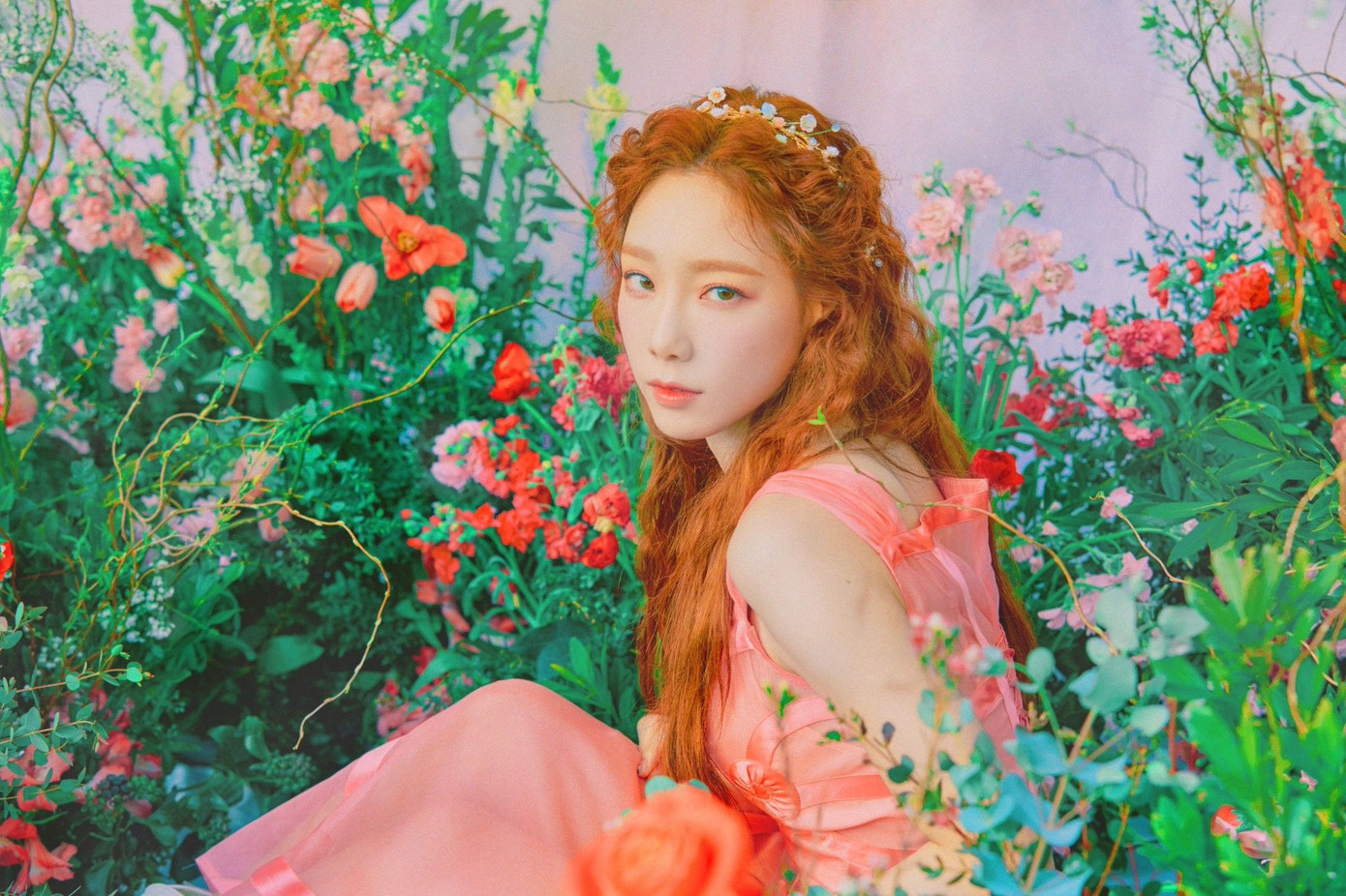 Taeyeon đã có màn trở lại cực ấn tượng cùng ca khúc "Happy" Không comeback cùng nhau nhưng các thành viên SNSD vẫn phủ sóng mọi mặt trận (phần 1) ảnh 1