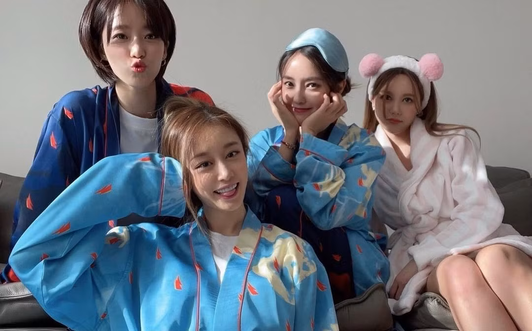 T-Ara hội ngộ đầy đủ 4 thành viên, khiến fan xúc động khi chia sẻ về thời gian bên nhau ảnh 2