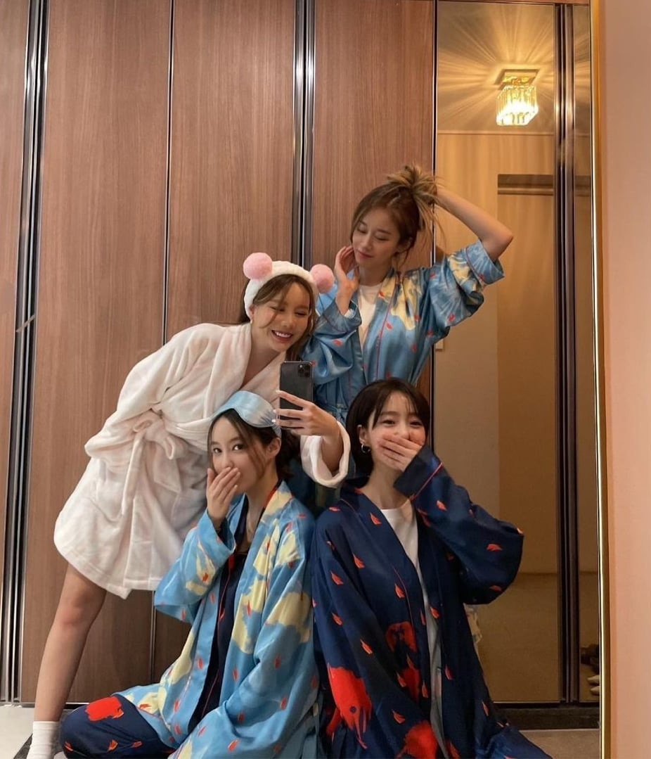 T-Ara hội ngộ đầy đủ 4 thành viên, khiến fan xúc động khi chia sẻ về thời gian bên nhau ảnh 3