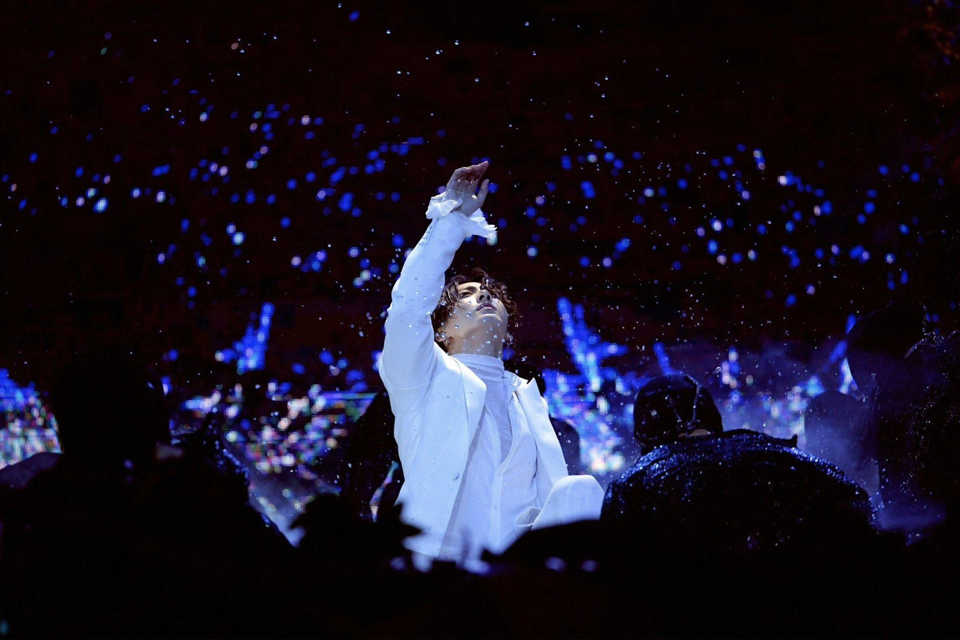 BTS gây bão với sân khấu “Black Swan”, khiến fan xúc động vì tình đồng đội tại MMA 2020 ảnh 4